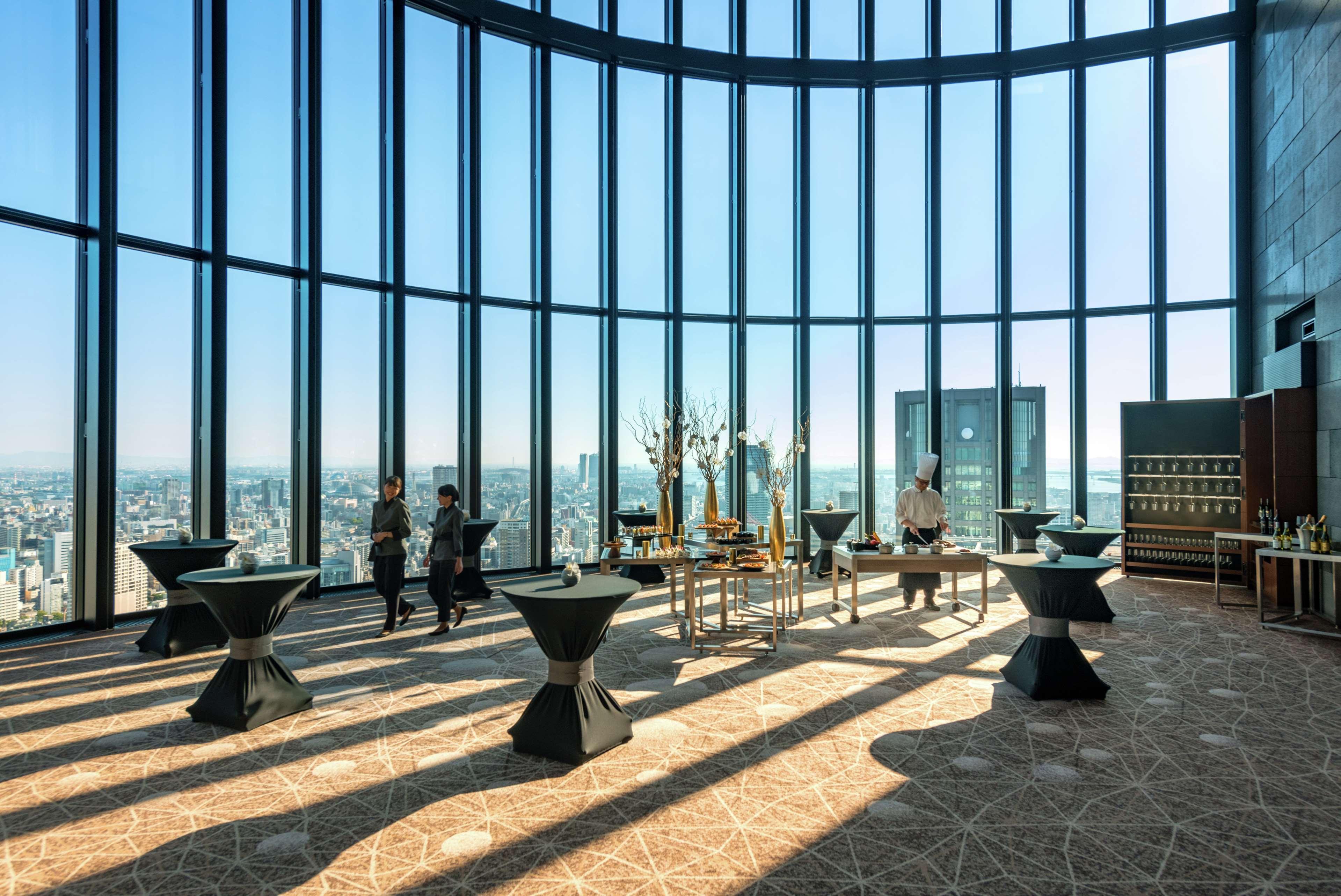 Conrad Osaka Hotel Buitenkant foto